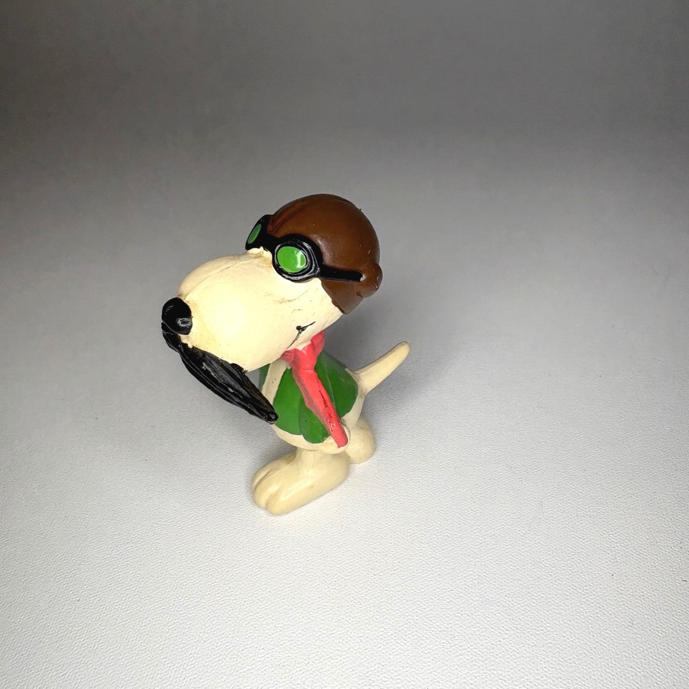 Vintage Snoopy Flying Ace PVC Figure Mustache Pilot Peanuts Collectible 2.75"